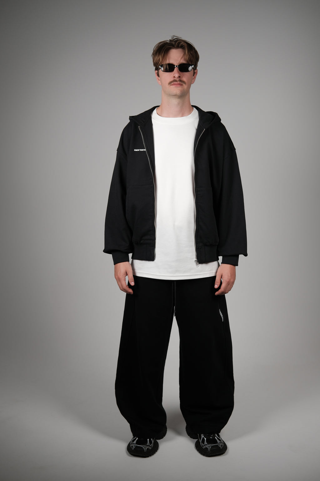 KYN NOIR - HOODIE NO.01