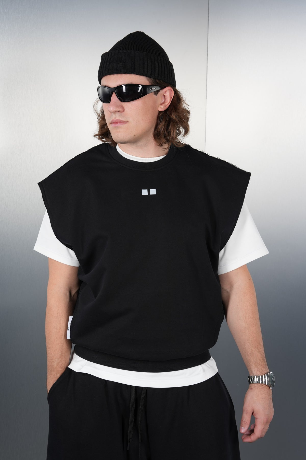 Drop-Shoulder Black