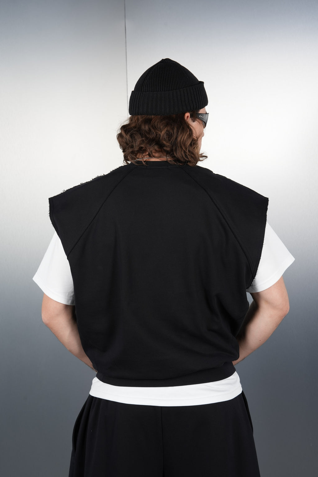 Drop-Shoulder Black