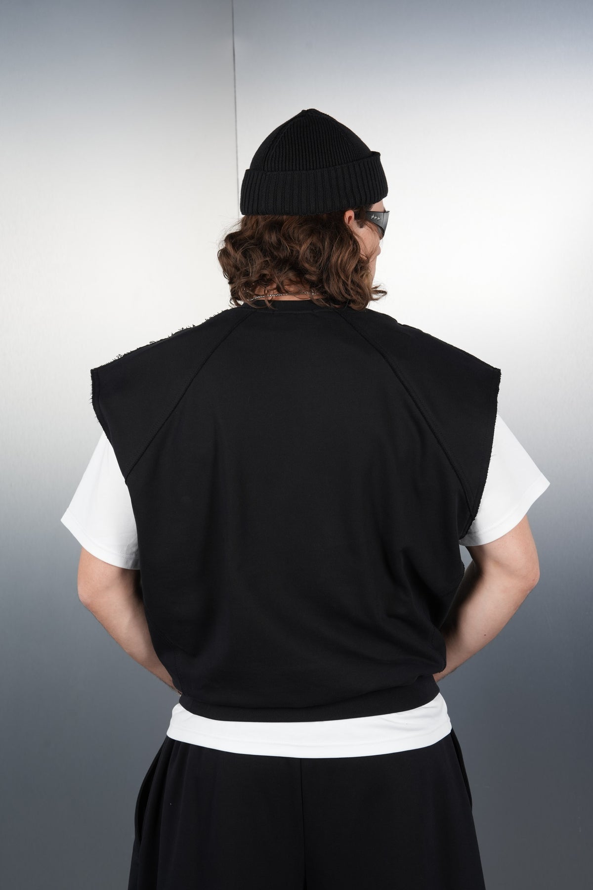 Drop-Shoulder Black