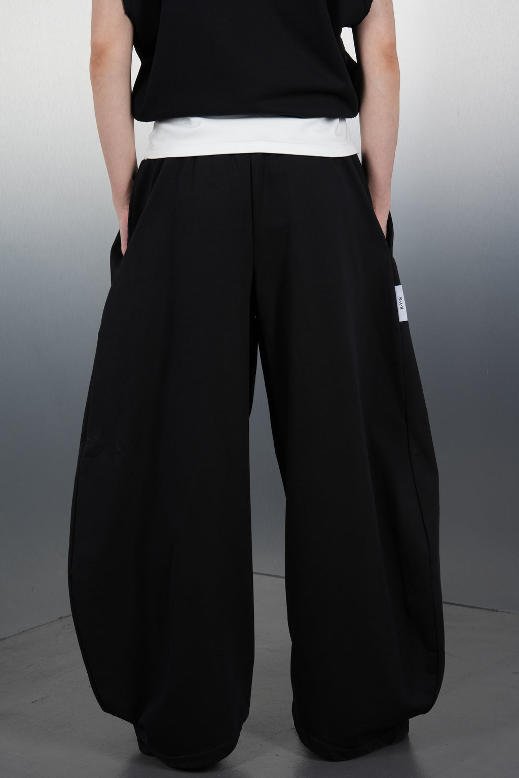 Parachute Pants Black