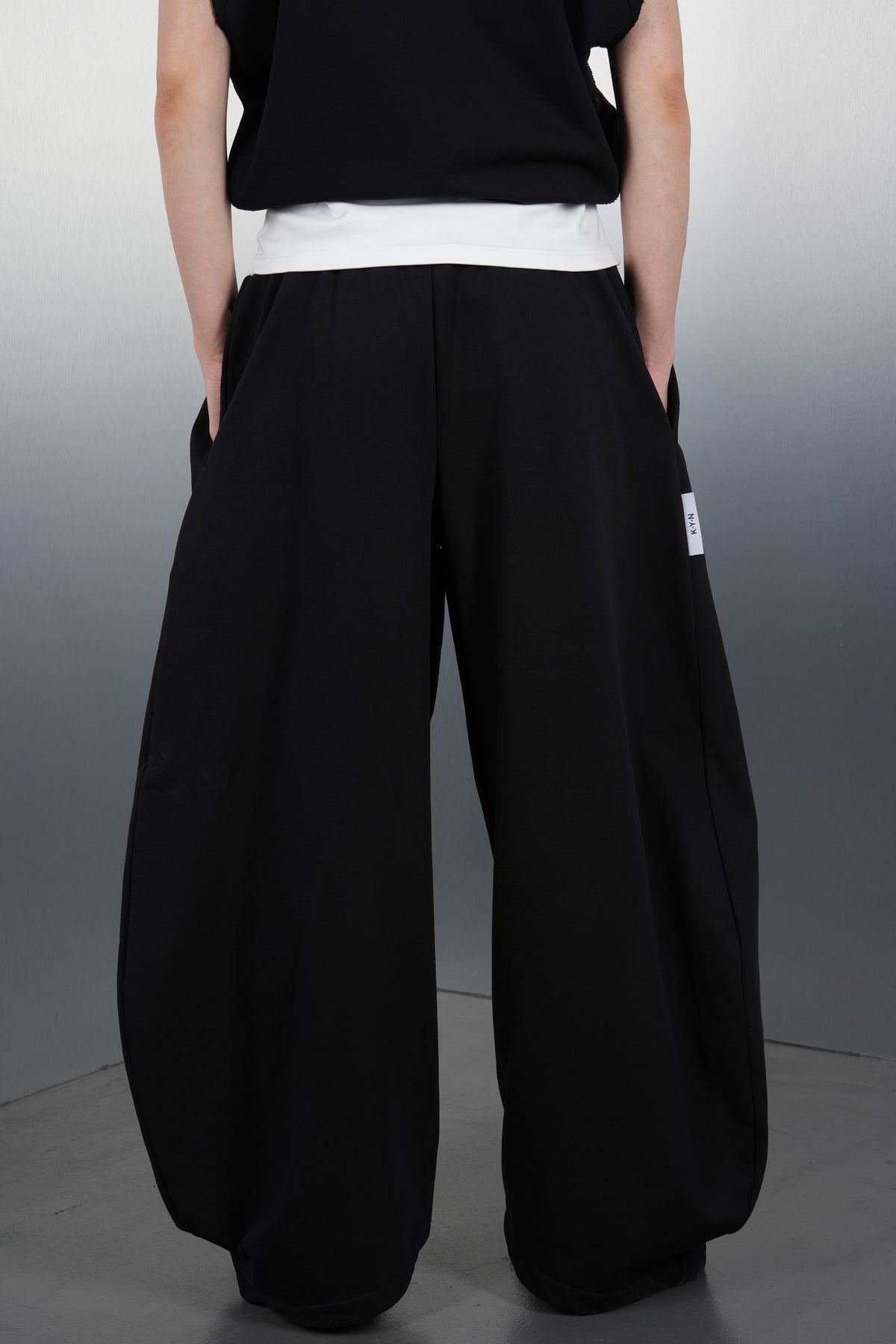 Parachute Pants Black
